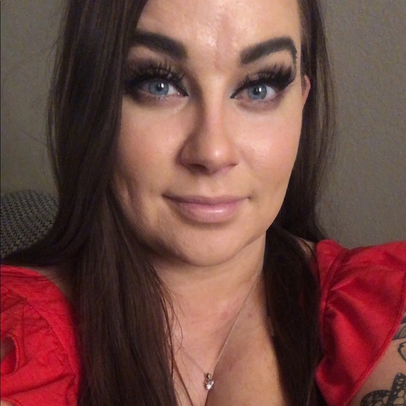 Briana's closet - Picture 2 of 2